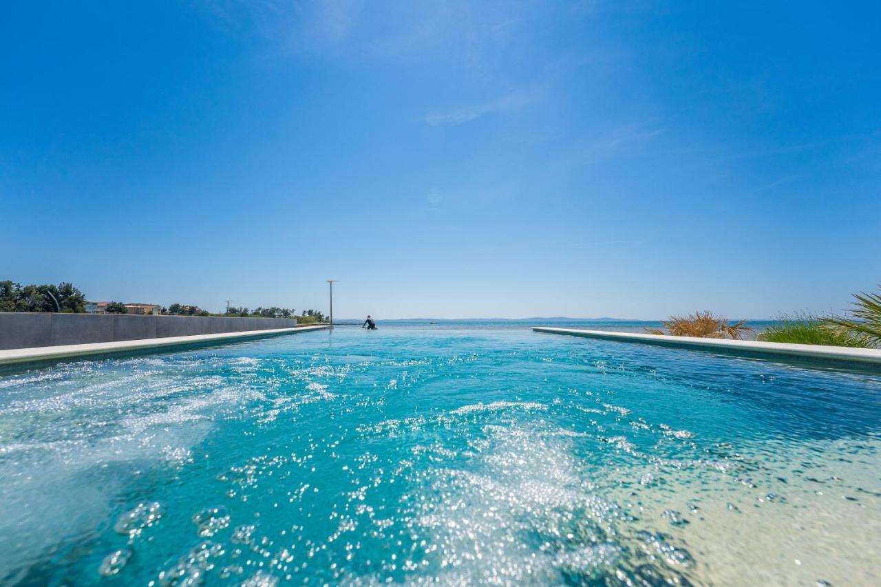 Jamc Dream Familientraum Direkt Am Meer Mit Beheiztem Pool Privlaka  Exterior photo