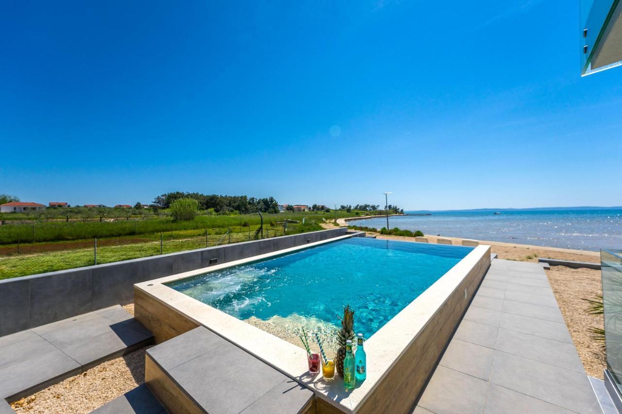 Jamc Dream Familientraum Direkt Am Meer Mit Beheiztem Pool Privlaka  Exterior photo
