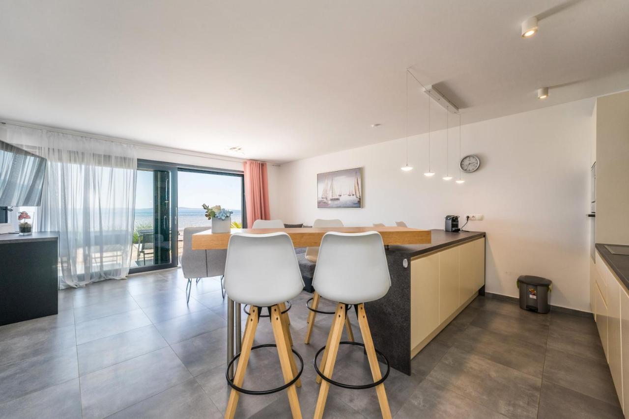 Jamc Dream Familientraum Direkt Am Meer Mit Beheiztem Pool Privlaka  Exterior photo